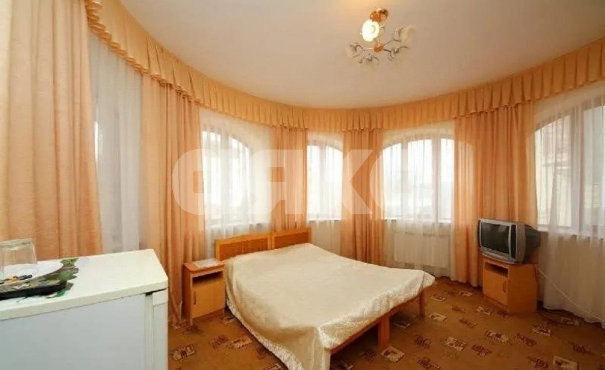 Фото №2: Коммерция 700&nbsp;м², 3/3&nbsp;эт. - Витязево, пер. Морской, 12