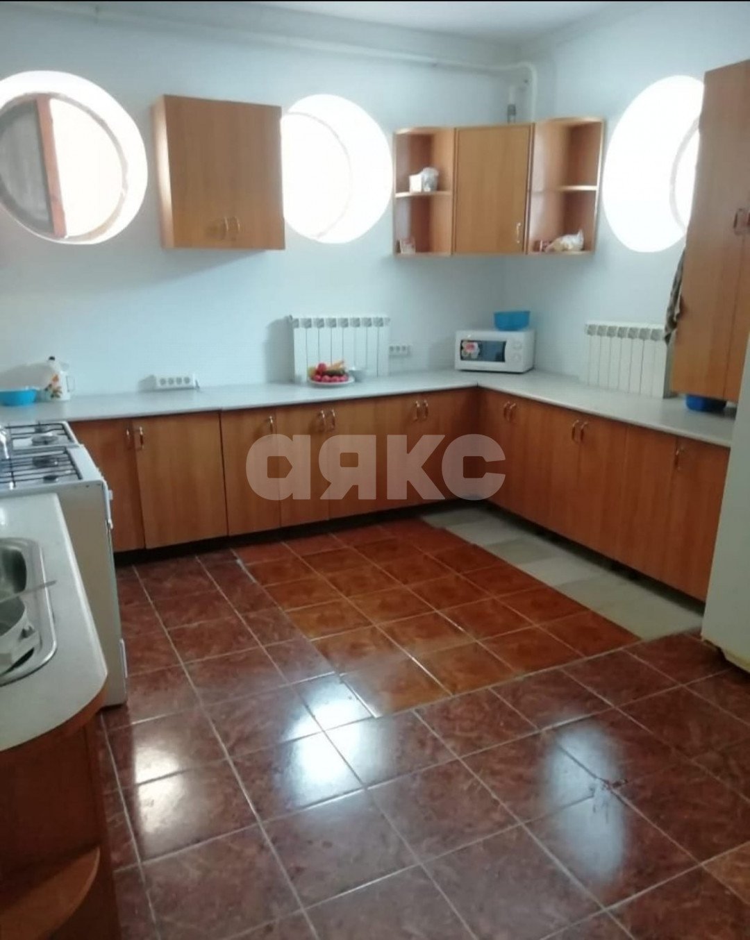 Фото №6: Коммерция 700&nbsp;м², 3/3&nbsp;эт. - Витязево, пер. Морской, 12
