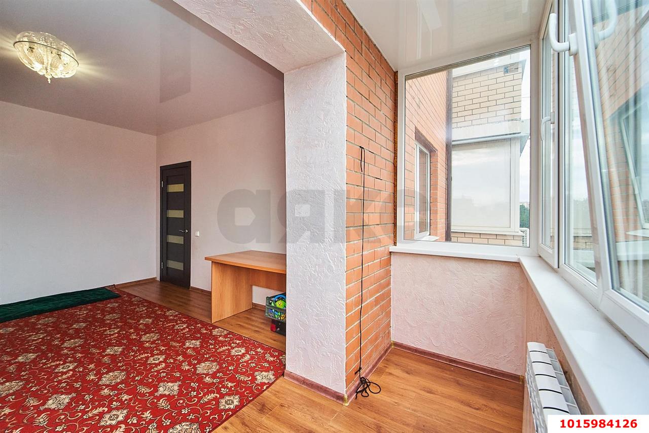 Фото №4: 2-комнатная квартира 55&nbsp;м², 3/8&nbsp;эт. - Краснодар, Прикубанский внутригородской округ, Калинино, Завод Радиоизмерительных Приборов, мкр. жилой комплекс Красивый, б-р Интернациональный, 110