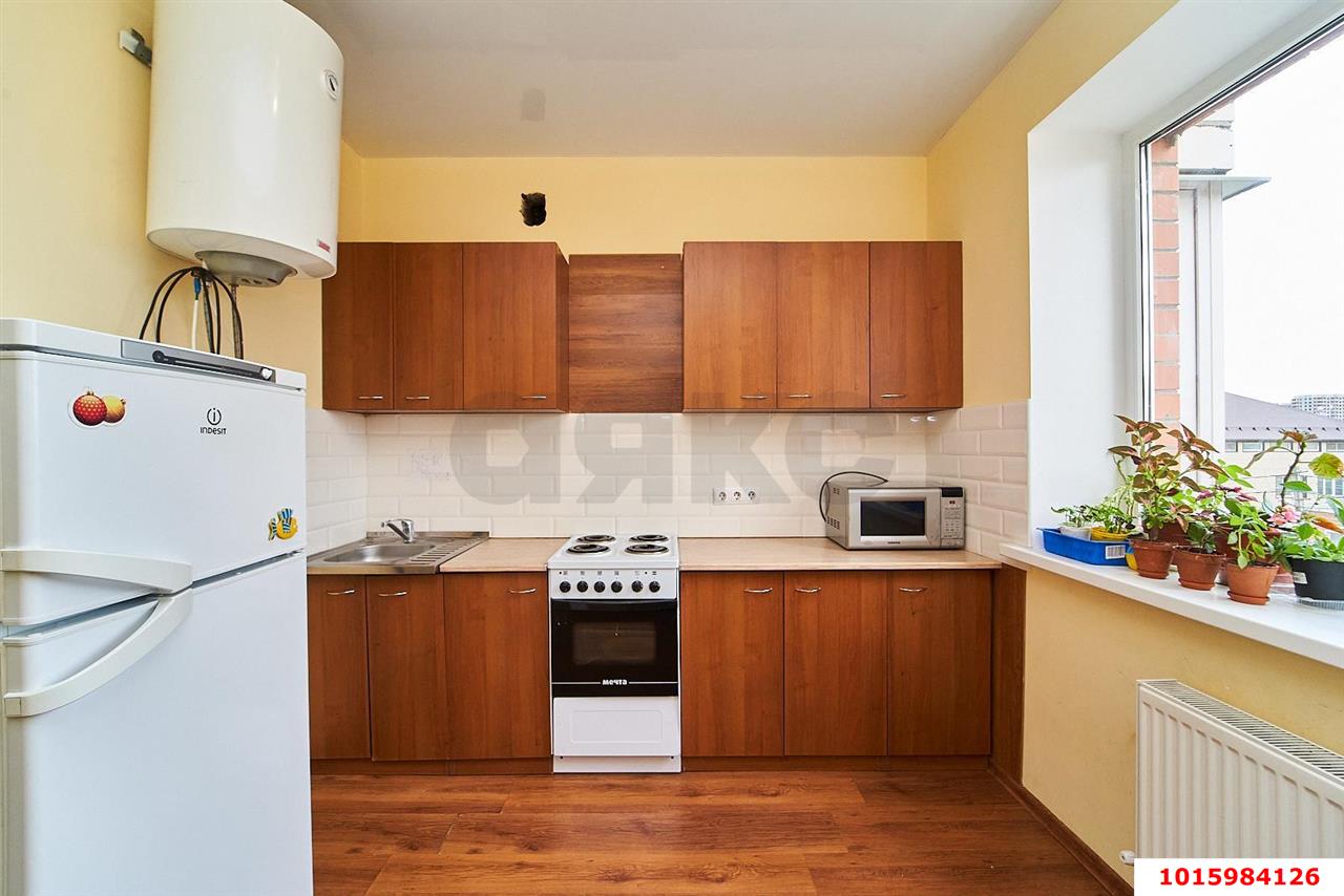 Фото №2: 2-комнатная квартира 55&nbsp;м², 3/8&nbsp;эт. - Краснодар, Прикубанский внутригородской округ, Калинино, Завод Радиоизмерительных Приборов, мкр. жилой комплекс Красивый, б-р Интернациональный, 110