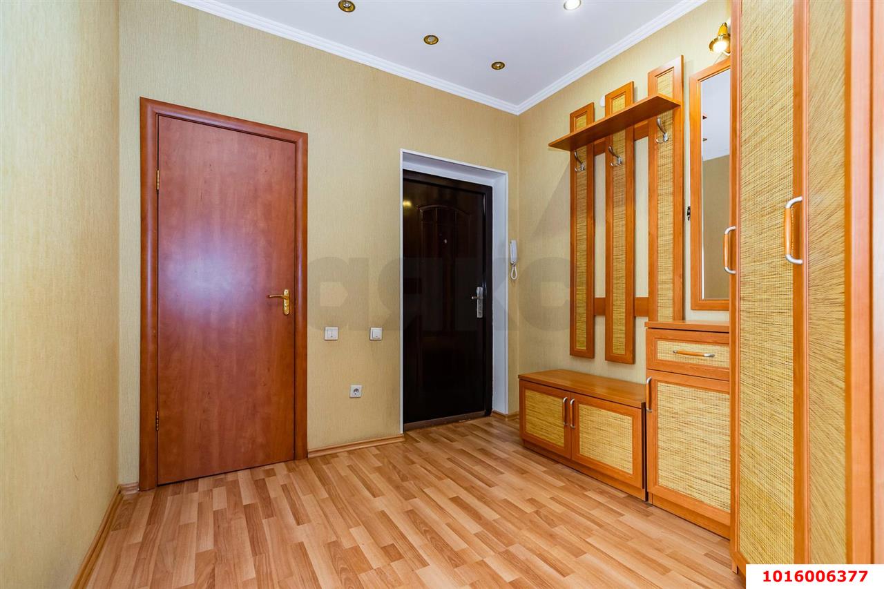 Фото №9: 3-комнатная квартира 77&nbsp;м², 2/5&nbsp;эт. - Краснодар, Прикубанский внутригородской округ, мкр. 9-й километр, пр-д 2-й Ленинградский