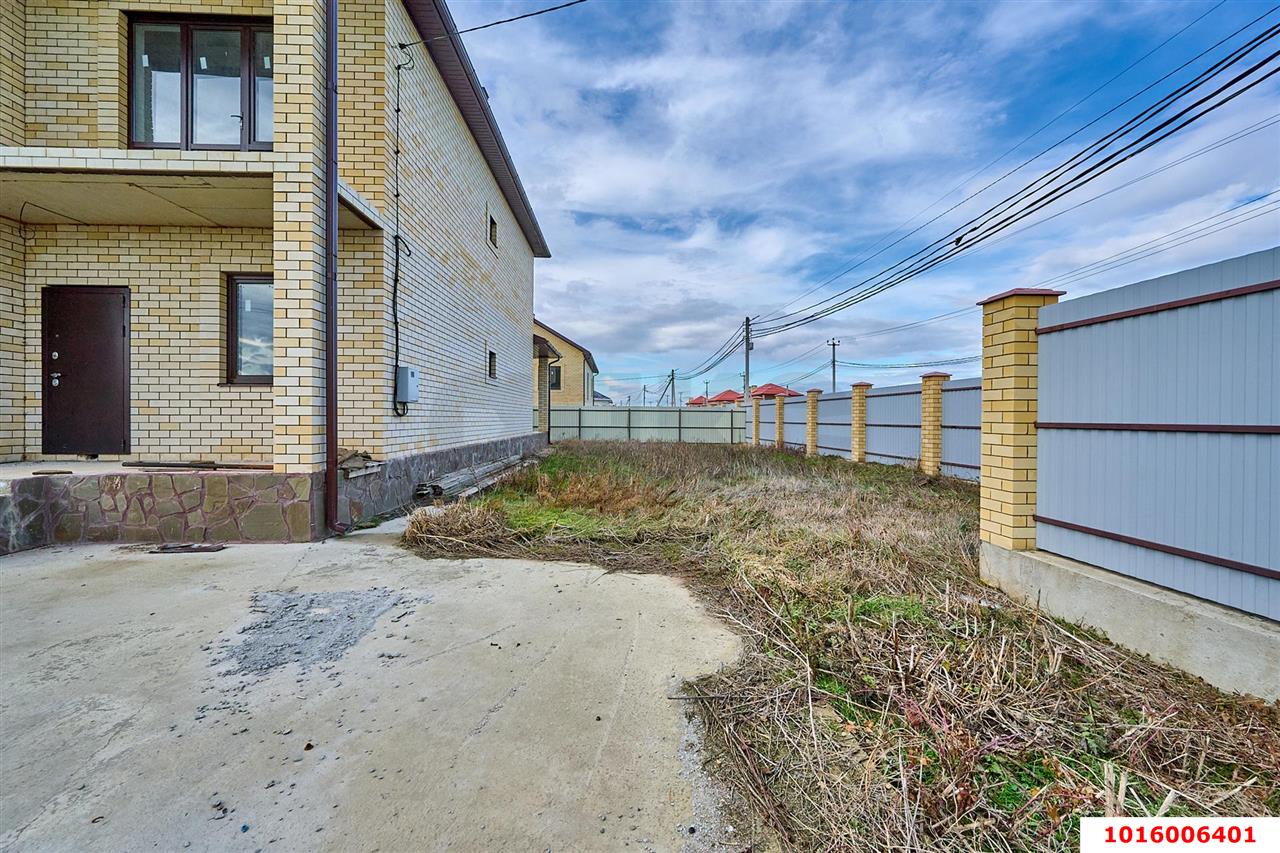 Фото №5: Дом 217&nbsp;м² + 6.45&nbsp;сот., 2&nbsp;эт. - Ленина, Карасунский внутригородской округ, п. коттеджный  Зелёная Роща, ул. Ясеневая, 25