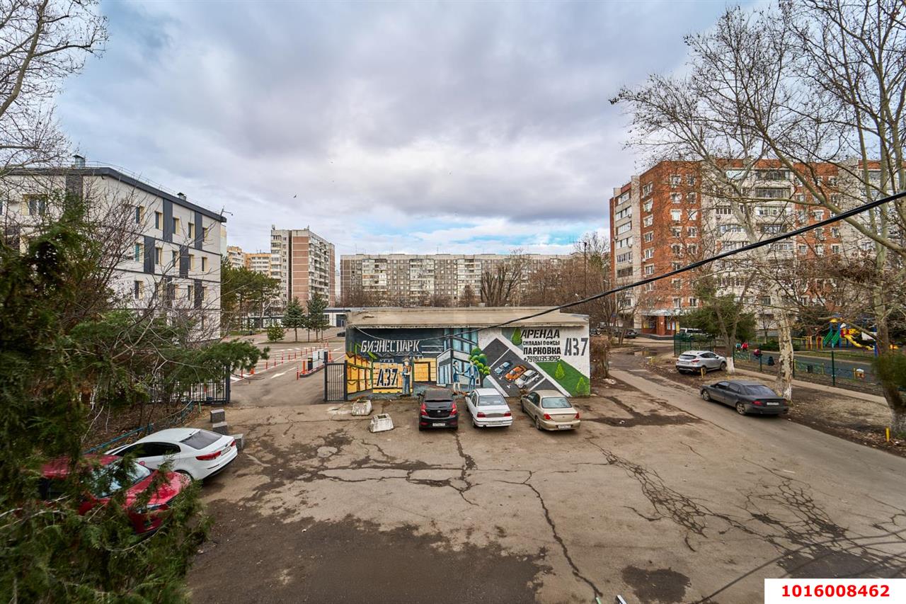 Фото №10: 3-комнатная квартира 60&nbsp;м², 2/5&nbsp;эт. - Краснодар, Прикубанский внутригородской округ, мкр. Завод Измерительных Приборов, ул. имени 40-летия Победы, 35