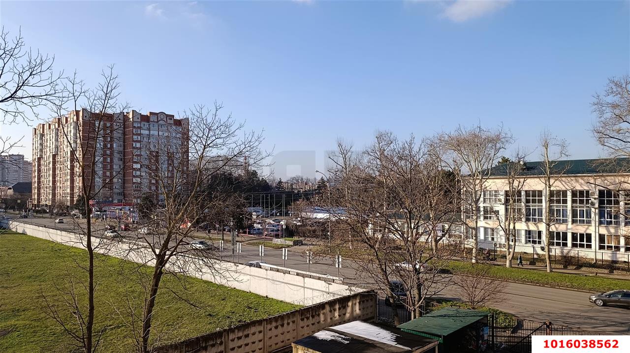 Фото №8: 2-комнатная квартира 98&nbsp;м², 3/15&nbsp;эт. - Краснодар, Центральный внутригородской округ, мкр. Завод Измерительных Приборов, ул. Зиповская, 4/3