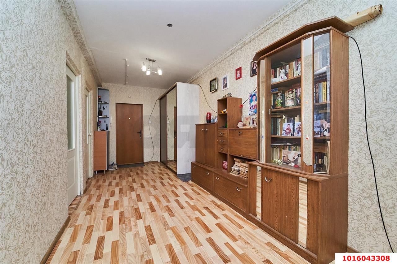 Фото №9: 3-комнатная квартира 100&nbsp;м², 8/16&nbsp;эт. - Краснодар, Прикубанский внутригородской округ, мкр. Восточно-Кругликовский, ул. Восточно-Кругликовская, 48/2