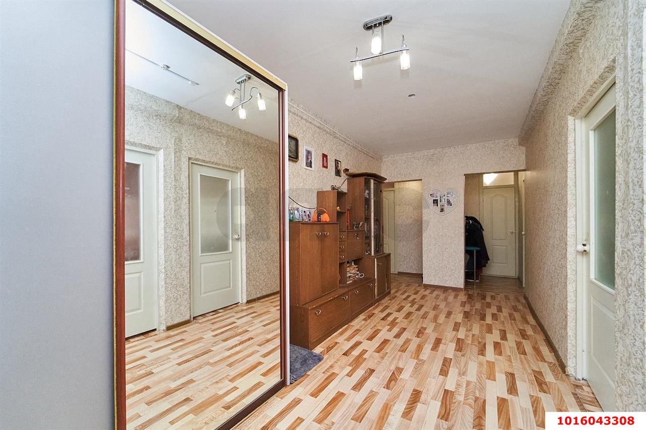 Фото №8: 3-комнатная квартира 100&nbsp;м², 8/16&nbsp;эт. - Краснодар, Прикубанский внутригородской округ, мкр. Восточно-Кругликовский, ул. Восточно-Кругликовская, 48/2
