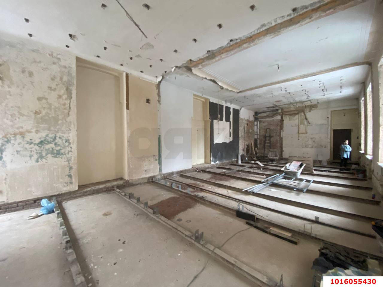 Фото №4: 2-комнатная квартира 95&nbsp;м², 2/3&nbsp;эт. - Краснодар, мкр. Западный внутригородской округ, ул. Красная, 55