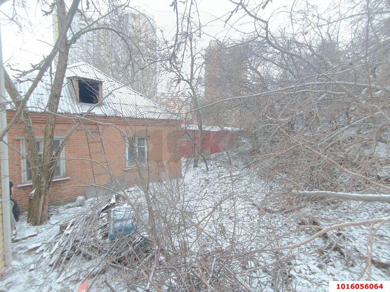 Фото №4: Дом 79&nbsp;м² + 16&nbsp;сот., 1&nbsp;эт. - Краснодар, Прикубанский внутригородской округ, мкр. Юбилейный, ул. Алма-Атинская, 89