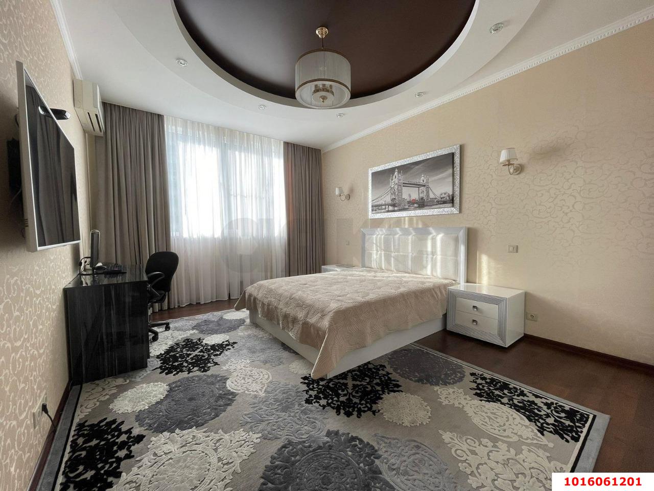 Фото №3: 3-комнатная квартира 115&nbsp;м², 13/22&nbsp;эт. - Краснодар, Западный внутригородской округ, мкр. Центральный, ул. Кубанская набережная, 37/12