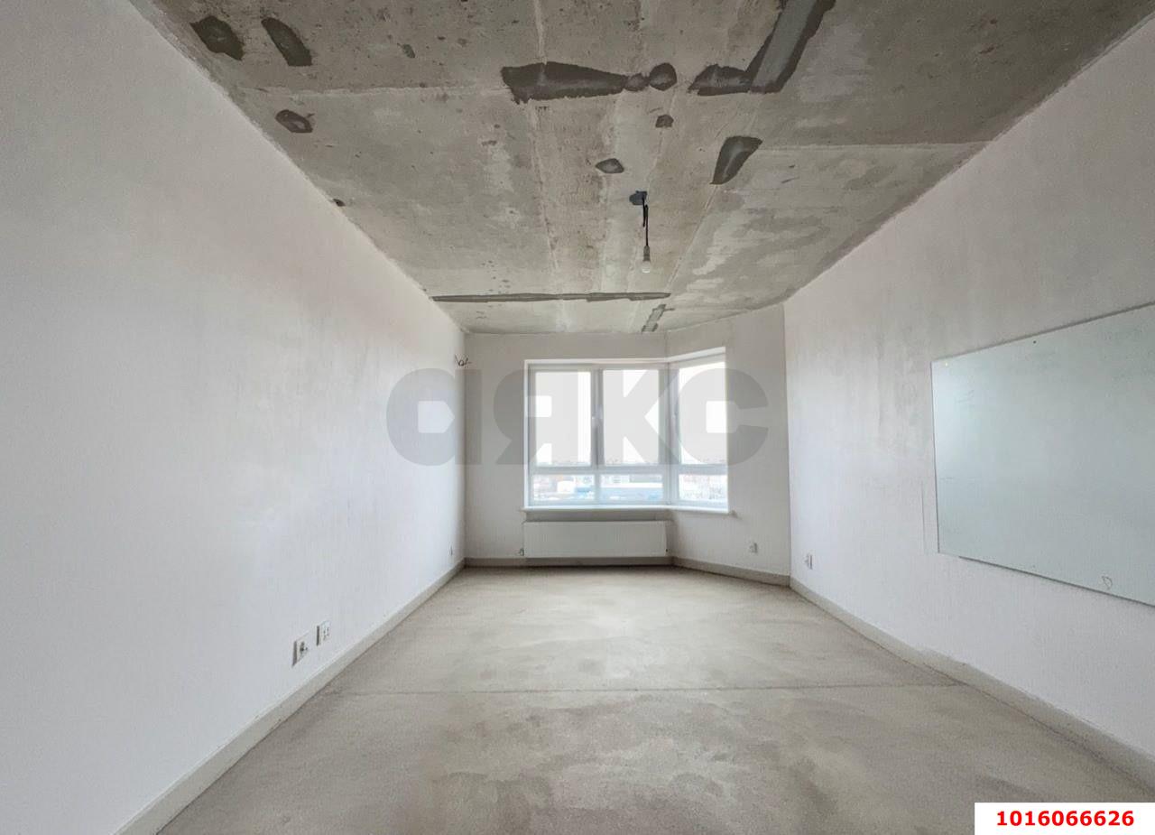 Фото №3: 3-комнатная квартира 80&nbsp;м², 11/16&nbsp;эт. - Краснодар, Прикубанский внутригородской округ, Калинино, Завод Радиоизмерительных Приборов, мкр. ЖК Lime, ул. 2-я Российская, 162
