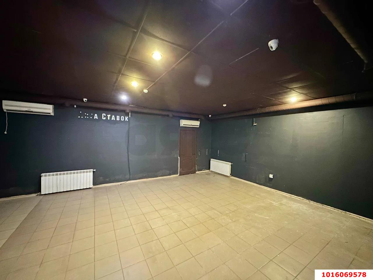Фото №4: Торговое помещение 80&nbsp;м², 2/2&nbsp;эт. - Краснодар, Прикубанский внутригородской округ, мкр. 40 лет Победы, ул. имени 40-летия Победы, 144/4литА