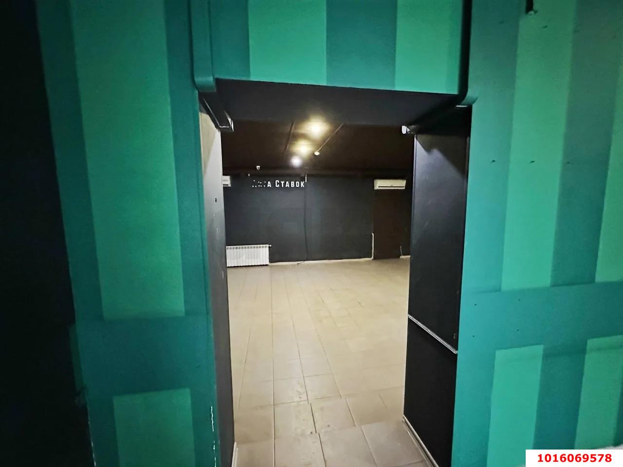 Фото №6: Торговое помещение 80&nbsp;м², 2/2&nbsp;эт. - Краснодар, Прикубанский внутригородской округ, мкр. 40 лет Победы, ул. имени 40-летия Победы, 144/4литА