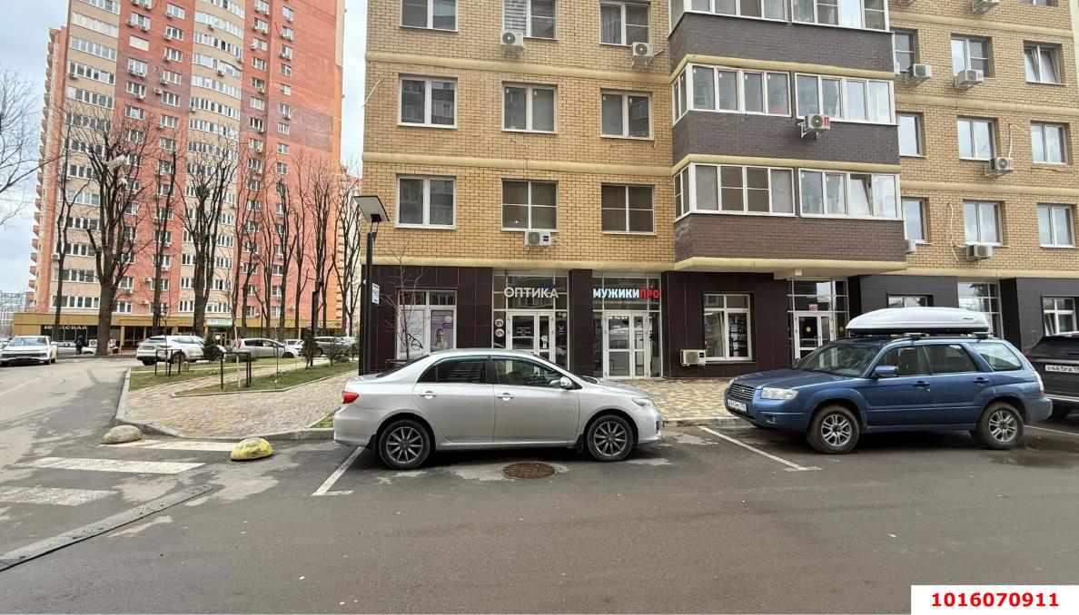 Фото №3: Торговое помещение 57&nbsp;м², 1/16&nbsp;эт. - Краснодар, Прикубанский внутригородской округ, мкр. жилой комплекс Свобода, ул. Домбайская, 55к5