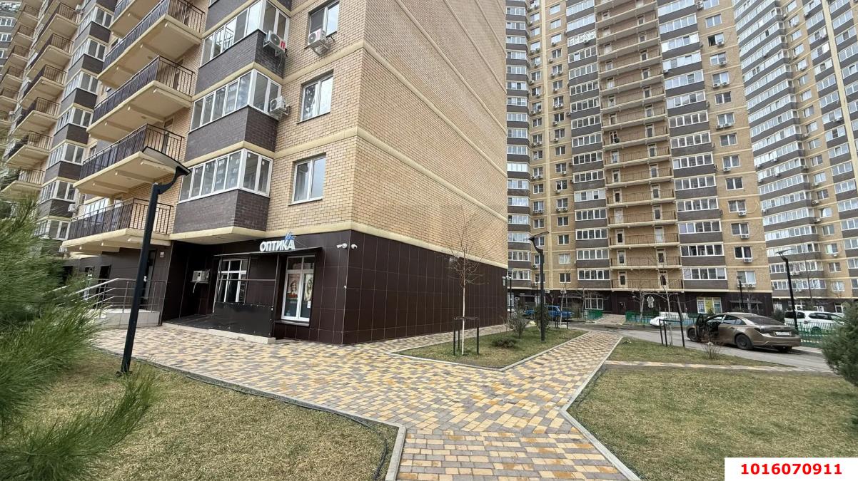 Фото №4: Торговое помещение 57&nbsp;м², 1/16&nbsp;эт. - Краснодар, Прикубанский внутригородской округ, мкр. жилой комплекс Свобода, ул. Домбайская, 55к5
