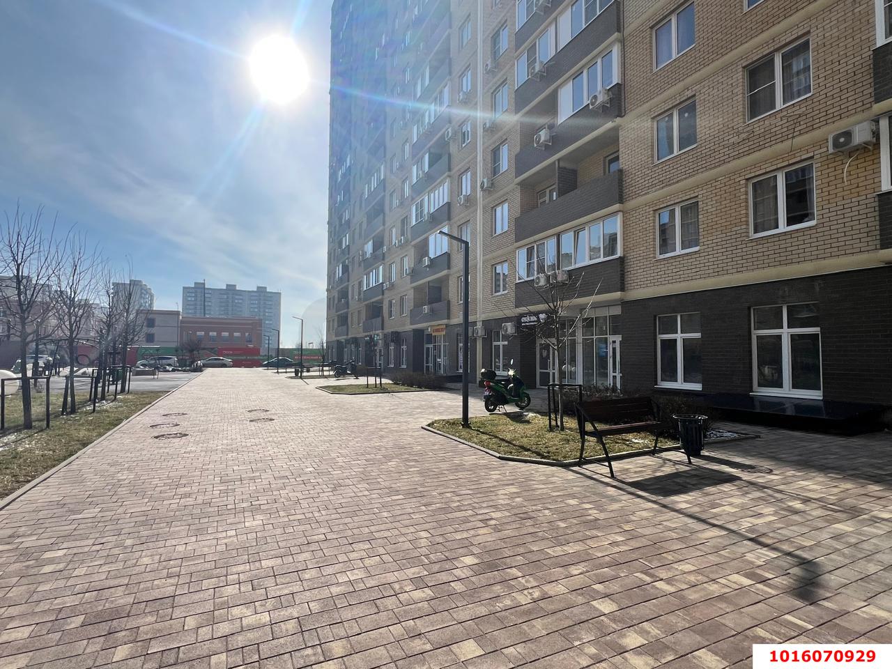 Фото №4: Торговое помещение 45&nbsp;м², 1/16&nbsp;эт. - Краснодар, Прикубанский внутригородской округ, мкр. жилой комплекс Дыхание, ул. Лётчика Позднякова, 2к14