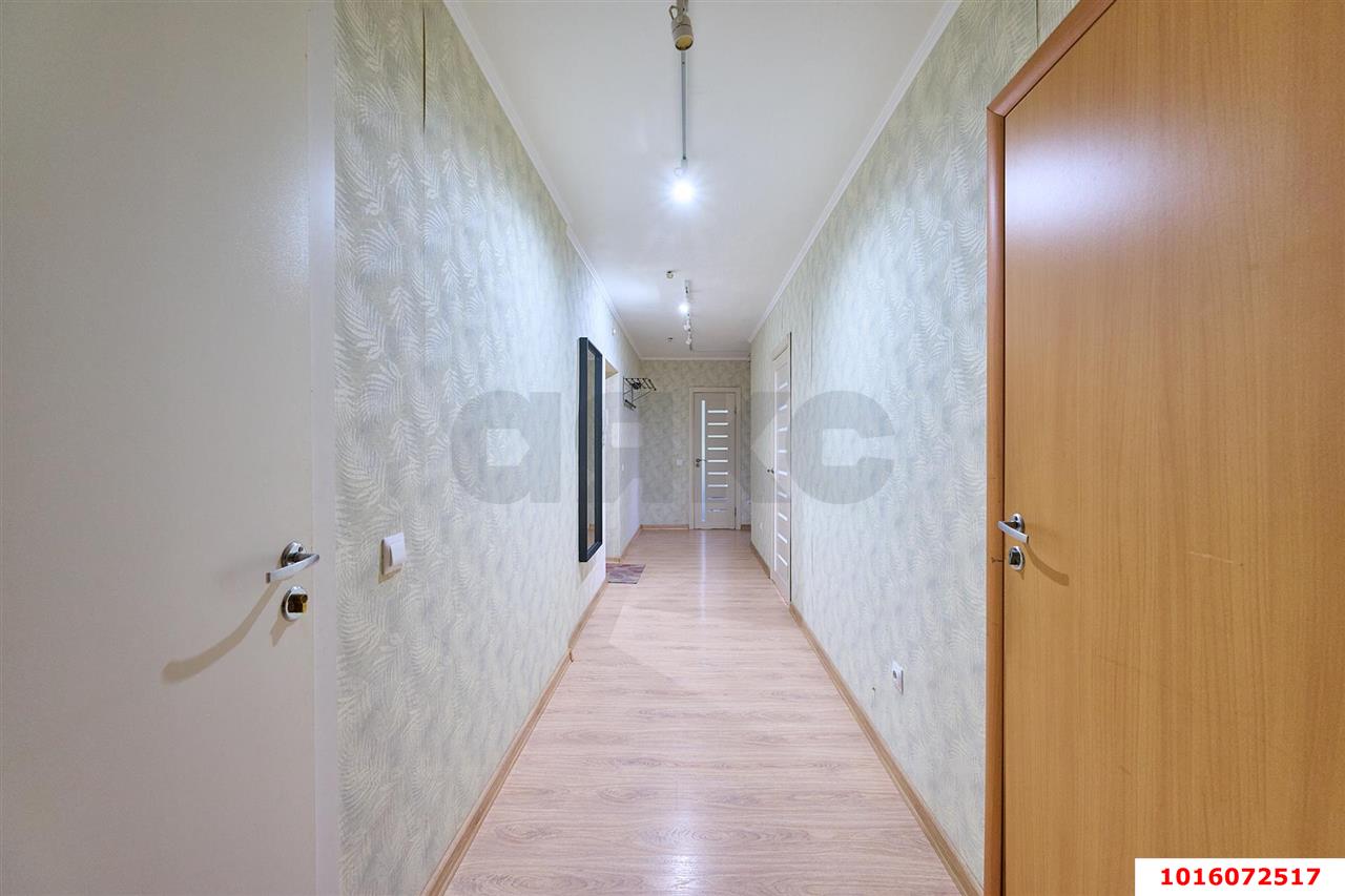 Фото №17: 3-комнатная квартира 83&nbsp;м², 6/16&nbsp;эт. - Краснодар, Западный внутригородской округ, Кожзавод, мкр. Военный городок № 1, ул. имени Калинина, 350/9