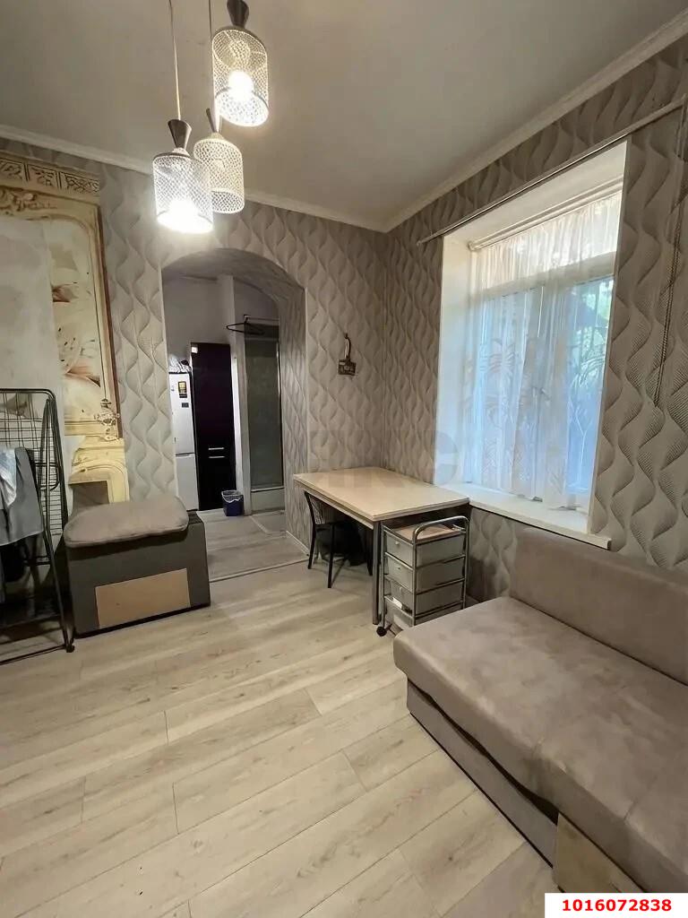 Фото №1: 1-комнатная квартира 23&nbsp;м², 1/2&nbsp;эт. - Краснодар, Центральный внутригородской округ, мкр. Центральный, ул. Янковского, 77