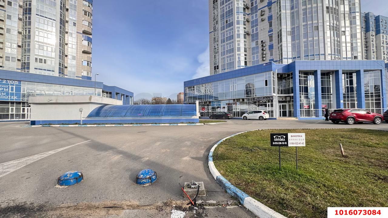 Фото №2: Торговое помещение 139&nbsp;м², 1/24&nbsp;эт. - Краснодар, мкр. Западный внутригородской округ, ул. Шоссе Нефтяников, 18