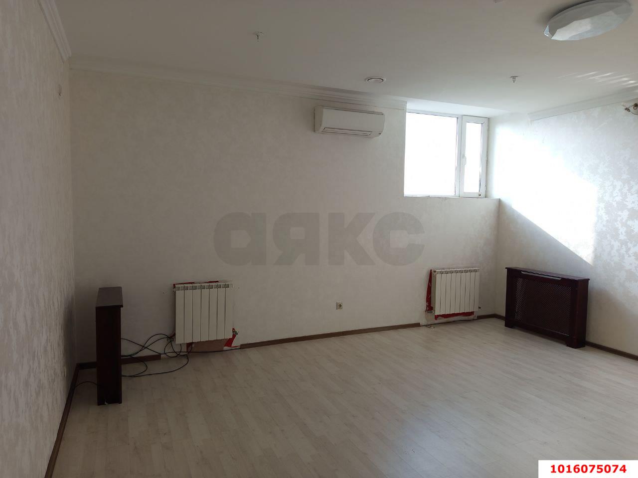 Фото №3: Офисное помещение 285&nbsp;м², 2/3&nbsp;эт. - Краснодар, Центральный внутригородской округ, мкр. Покровка, ул. Кутузова, 77