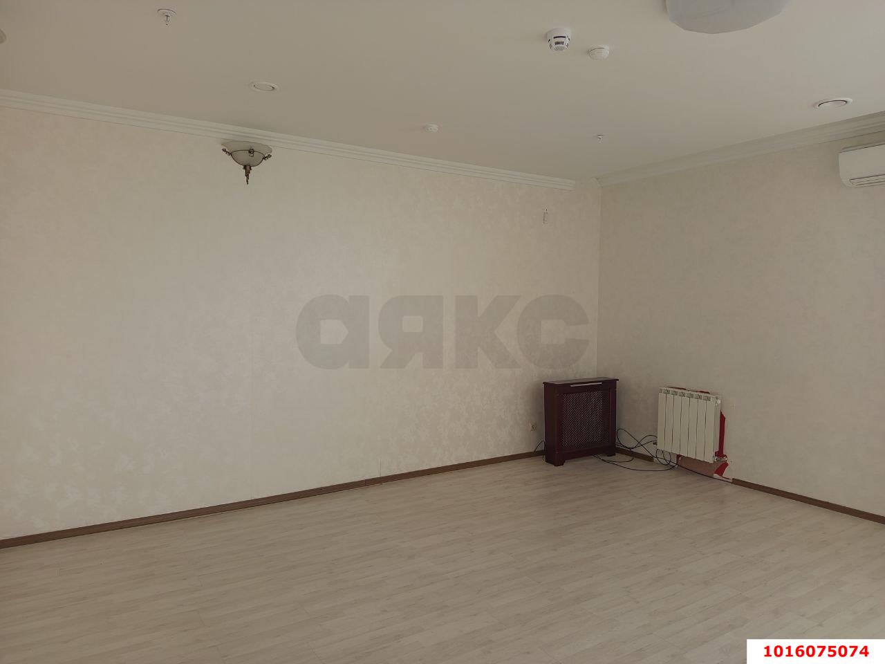 Фото №5: Офисное помещение 285&nbsp;м², 2/3&nbsp;эт. - Краснодар, Центральный внутригородской округ, мкр. Покровка, ул. Кутузова, 77