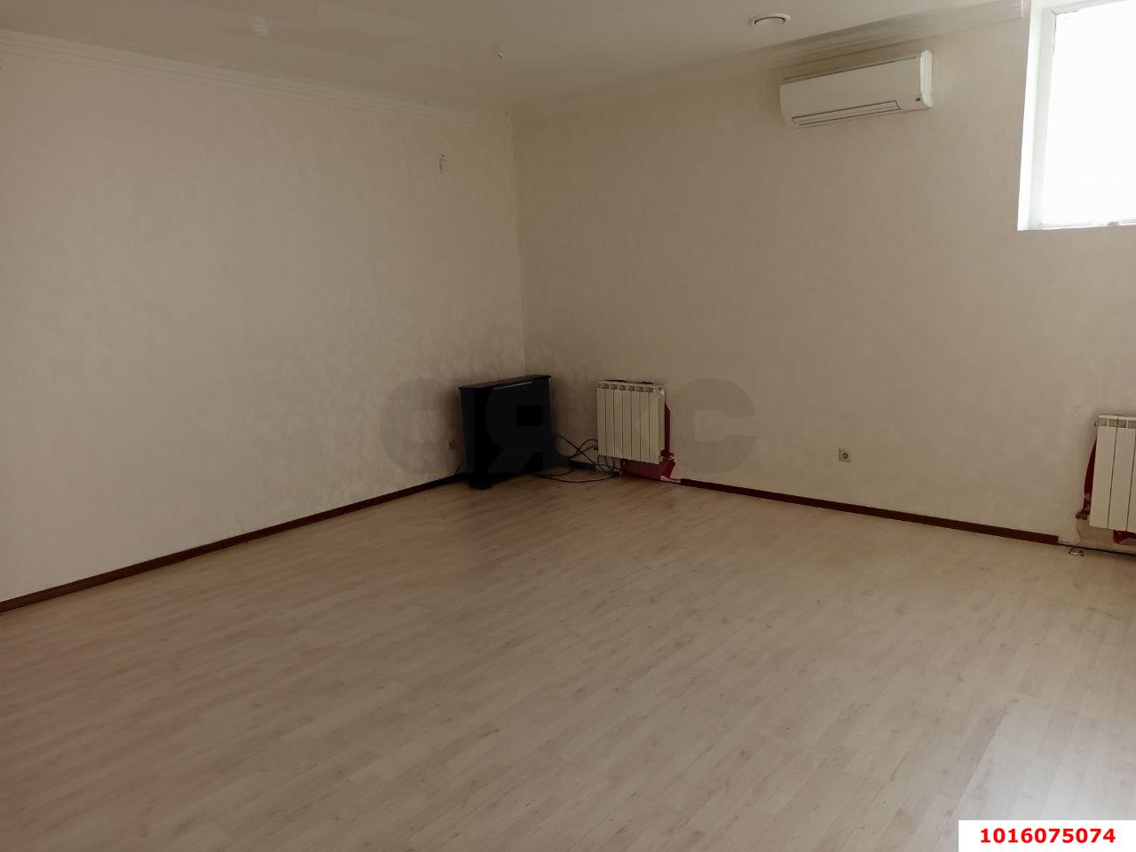 Фото №6: Офисное помещение 285&nbsp;м², 2/3&nbsp;эт. - Краснодар, Центральный внутригородской округ, мкр. Покровка, ул. Кутузова, 77