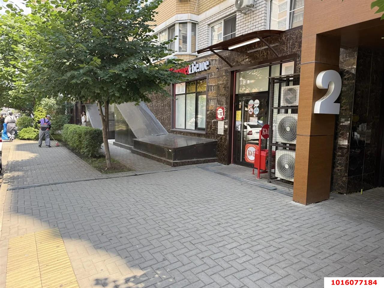 Фото №13: Торговое помещение 34&nbsp;м², 1/16&nbsp;эт. - Краснодар, Прикубанский внутригородской округ, Славянский, мкр. Светлоград, ул. Красных Партизан, 1/4к11