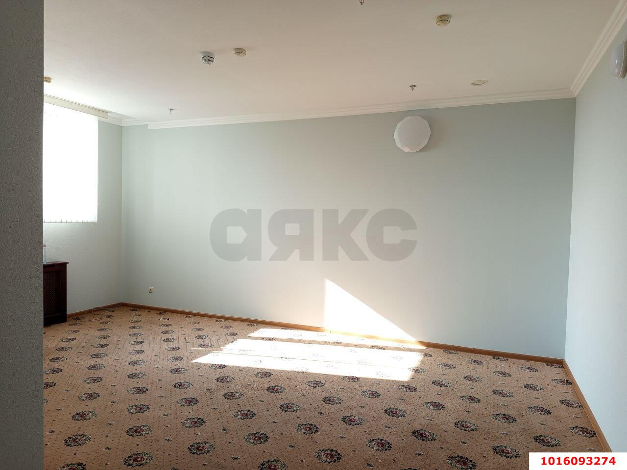 Фото №4: Офисное помещение 281&nbsp;м², 3/4&nbsp;эт. - Краснодар, Центральный внутригородской округ, мкр. Покровка, ул. Кутузова, 77