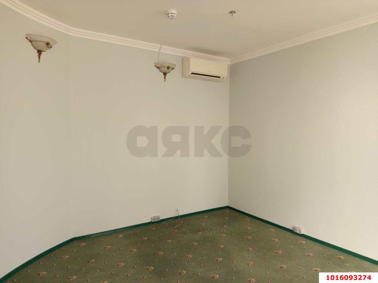 Фото №7: Офисное помещение 281&nbsp;м², 3/4&nbsp;эт. - Краснодар, Центральный внутригородской округ, мкр. Покровка, ул. Кутузова, 77