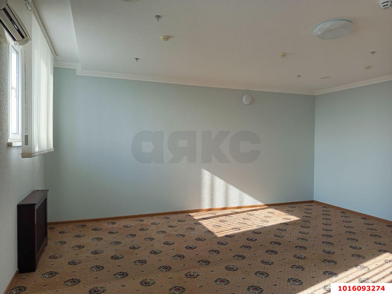 Фото №3: Офисное помещение 281&nbsp;м², 3/4&nbsp;эт. - Краснодар, Центральный внутригородской округ, мкр. Покровка, ул. Кутузова, 77
