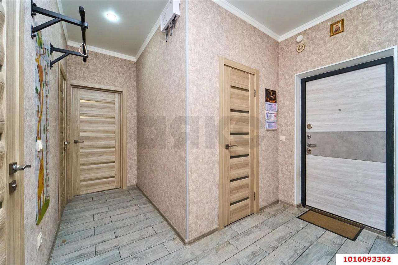 Фото №1: 3-комнатная квартира 97&nbsp;м², 5/22&nbsp;эт. - Краснодар, Центральный внутригородской округ, Дубинка, жилой комплекс Радонеж, мкр. Черёмушки