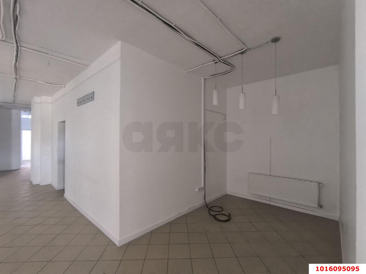 Фото №10: Торговое помещение 156&nbsp;м², 1/24&nbsp;эт. - Краснодар, Прикубанский внутригородской округ, Панорама, мкр. ЖК Панорама, ул. Восточно-Кругликовская, 22
