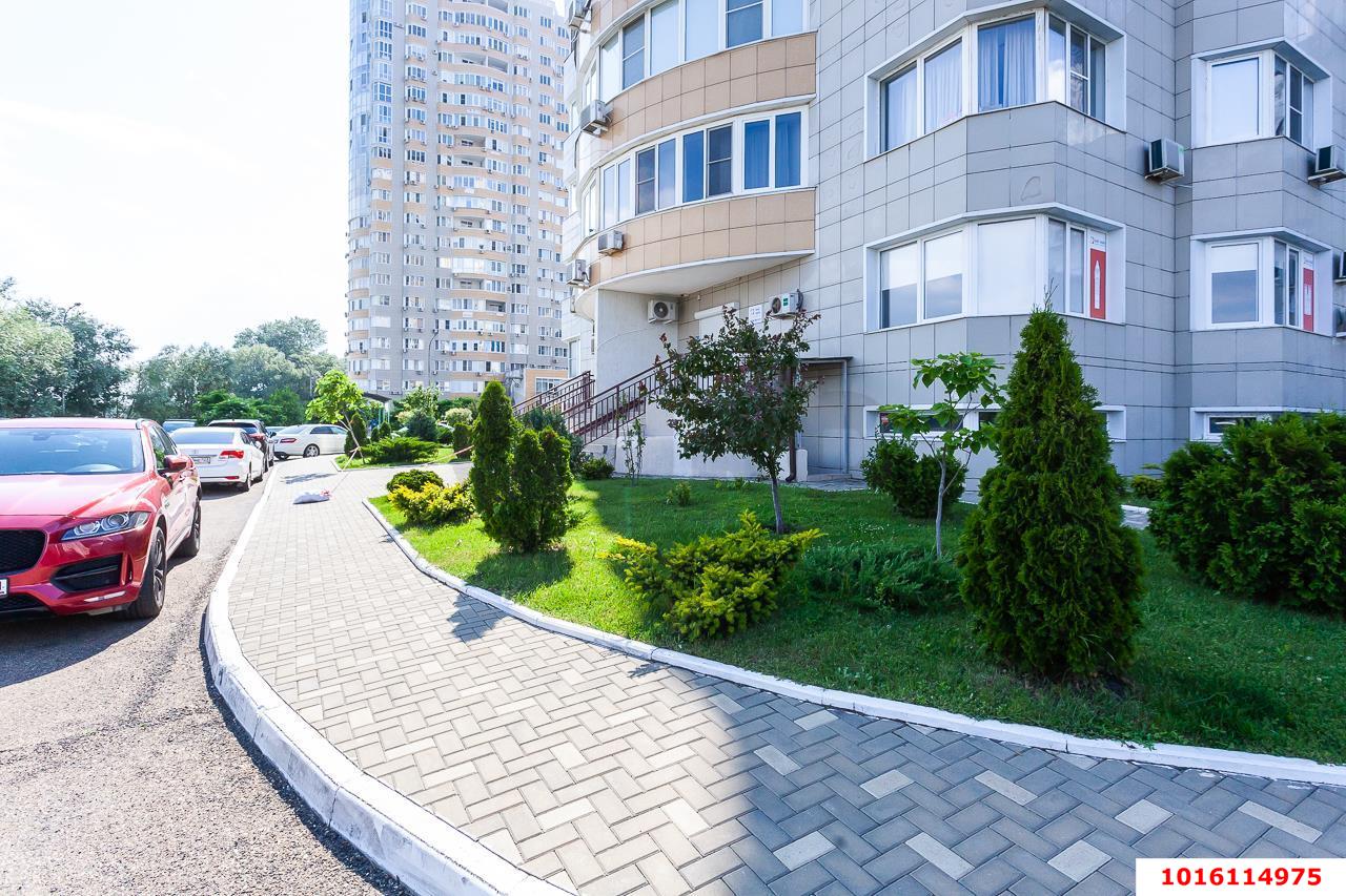 Фото №13: 1-комнатная квартира 62&nbsp;м², 20/22&nbsp;эт. - Краснодар, Западный внутригородской округ, мкр. Юбилейный, ул. Рождественская набережная, 2