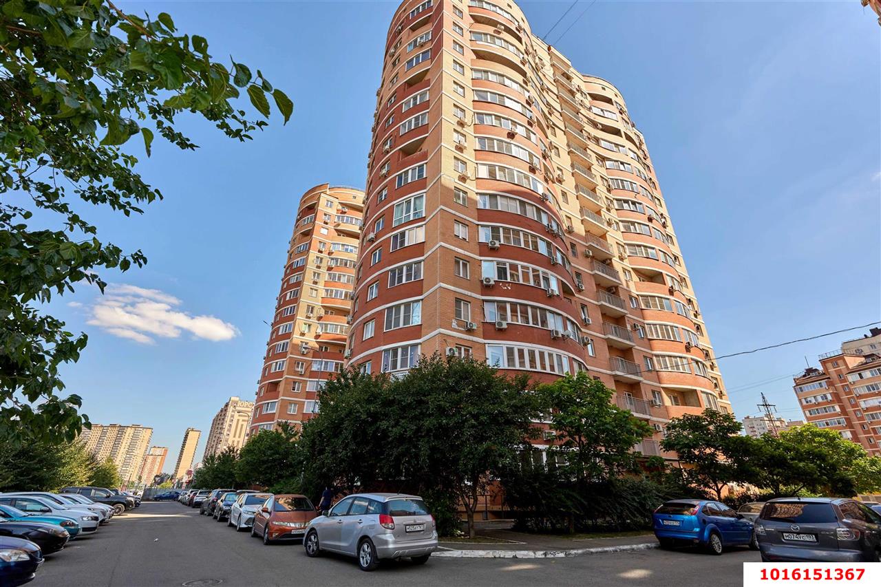 Фото №1: 3-комнатная квартира 85&nbsp;м², 6/17&nbsp;эт. - Краснодар, Прикубанский внутригородской округ, мкр. Краевая Клиническая Больница, ул. Домбайская, 6