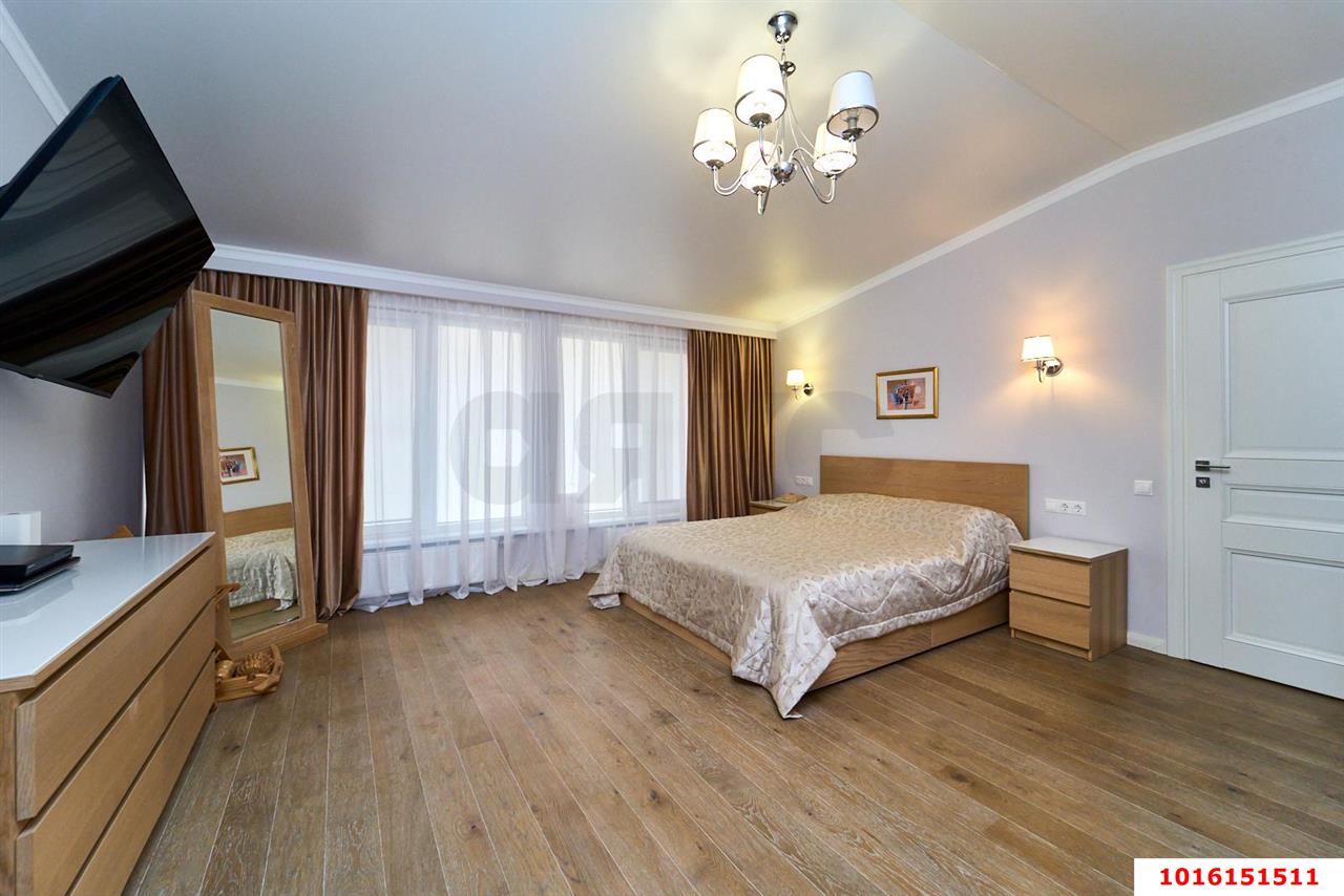 Фото №4: 3-комнатная квартира 182&nbsp;м², 1/4&nbsp;эт. - Краснодар, Прикубанский внутригородской округ, мкр. Немецкая Деревня, пр-кт Гёте, 10