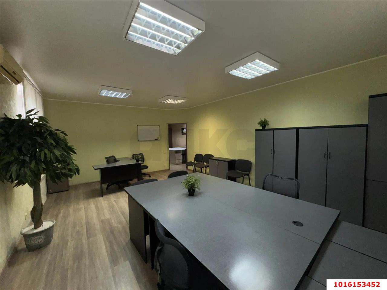Фото №1: Офисное помещение 150&nbsp;м², 3&nbsp;эт. - Краснодар, Карасунский внутригородской округ, ж/р Новознаменский, ул. Войсковая, 79