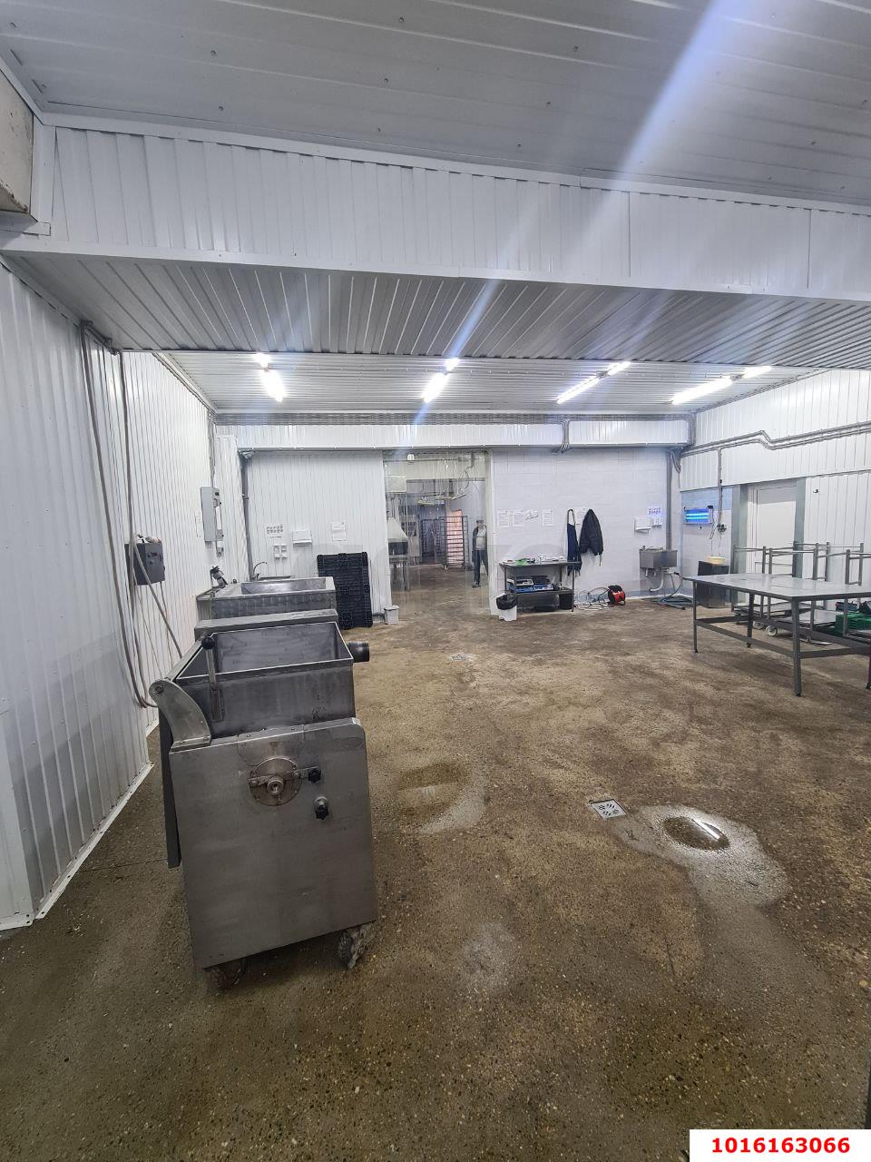 Фото №8: Производственное помещение 608&nbsp;м², 1/1&nbsp;эт. - Крымск, ул. Мичурина