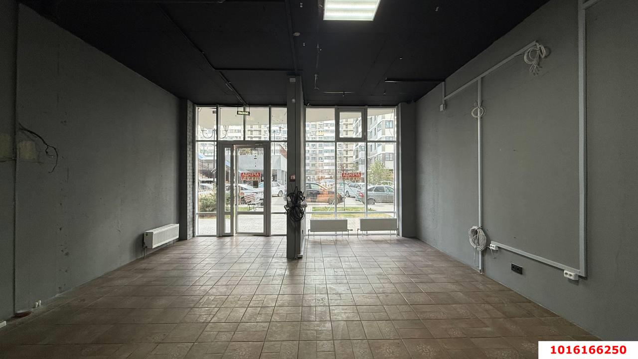 Фото №4: Торговое помещение 86&nbsp;м², 1/19&nbsp;эт. - Краснодар, Прикубанский внутригородской округ, Россинского, мкр. жилой комплекс Дружный-2, б-р Адмиралтейский, 3