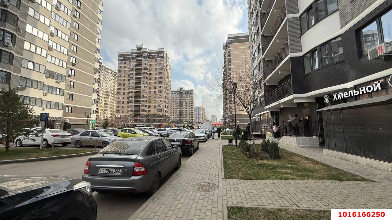 Фото №6: Торговое помещение 86&nbsp;м², 1/19&nbsp;эт. - Краснодар, Прикубанский внутригородской округ, Россинского, мкр. жилой комплекс Дружный-2, б-р Адмиралтейский, 3