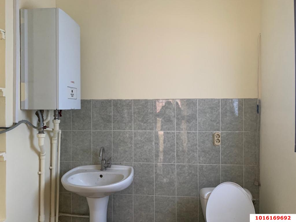 Фото №2: Торговое помещение 82&nbsp;м², 1/1&nbsp;эт. - Краснодар, Западный внутригородской округ, мкр. Центральный, ул. Фрунзе, 150