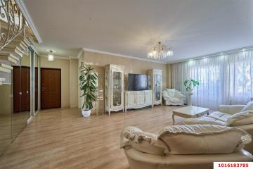 Фото №1: Пентхаус 152 м², 16/17 эт. - Краснодар, мкр. жилой комплекс Триумф, ул. имени П.М. Гаврилова, 27