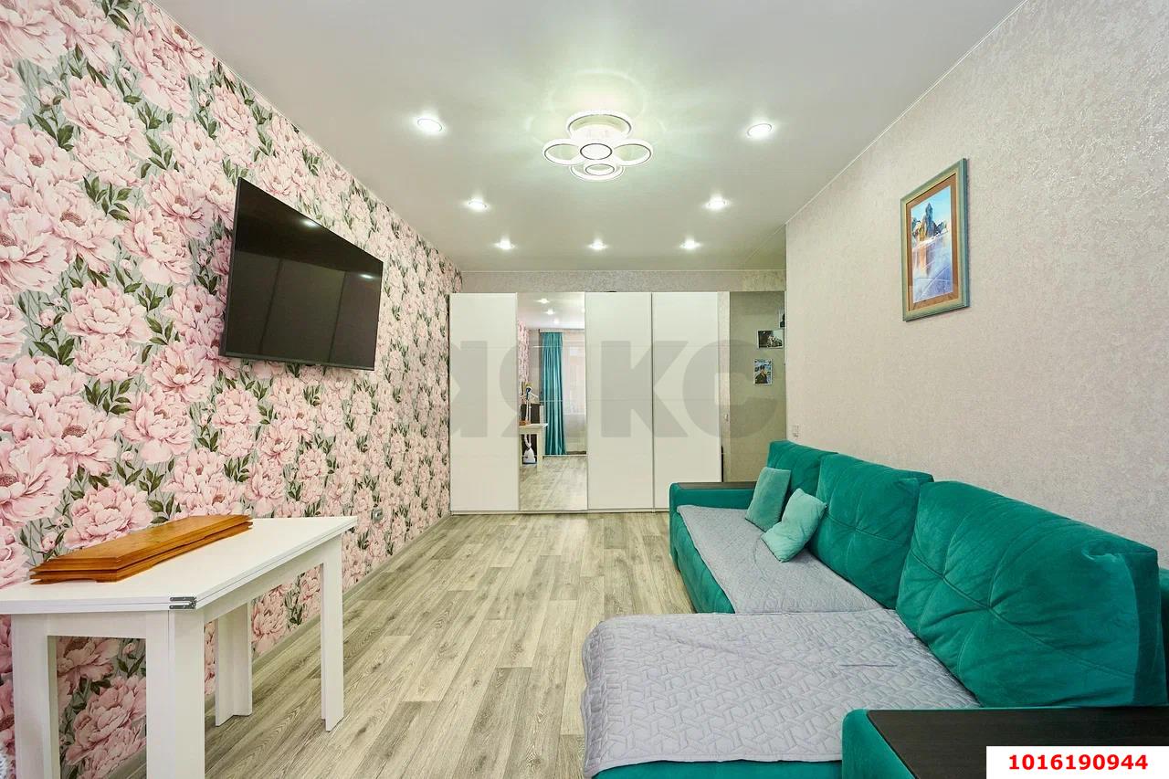 Фото №2: 2-комнатная квартира 60&nbsp;м², 4/5&nbsp;эт. - Краснодар, Прикубанский внутригородской округ, мкр. ЖК Подсолнухи, ул. Сахалинская, 15к6