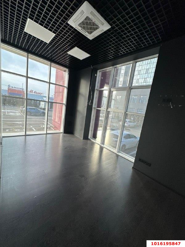 Фото №6: Офисное помещение 317&nbsp;м², 1/4&nbsp;эт. - Краснодар, Карасунский внутригородской округ, мкр. Хлопчато-бумажный Комбинат, ул. Уральская, 75/1