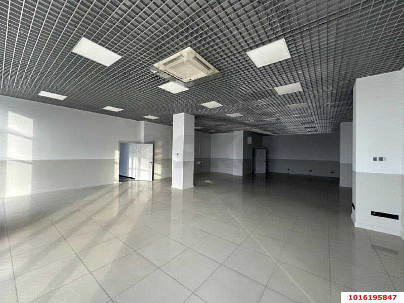 Фото №2: Офисное помещение 317&nbsp;м², 1/4&nbsp;эт. - Краснодар, Карасунский внутригородской округ, мкр. Хлопчато-бумажный Комбинат, ул. Уральская, 75/1