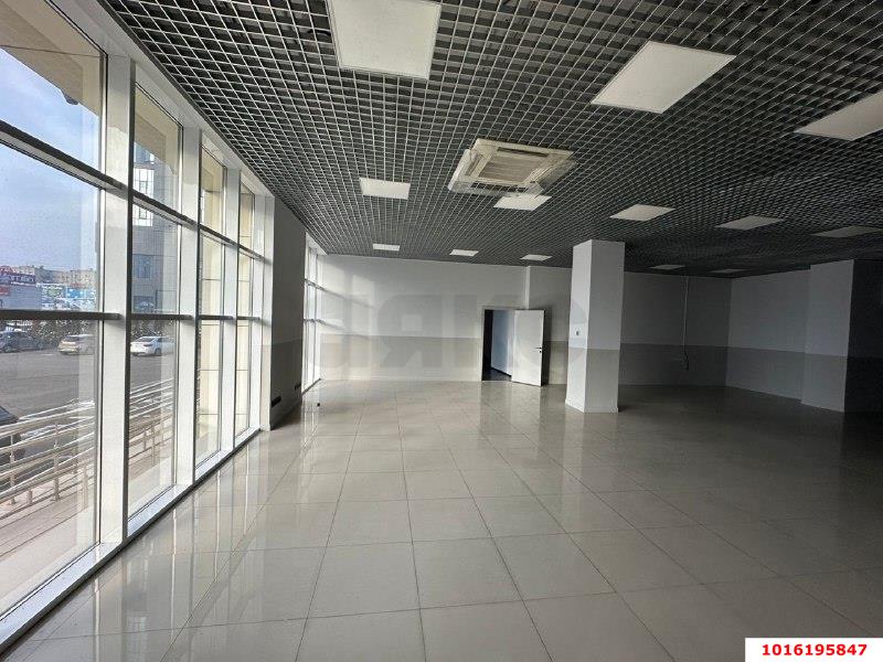 Фото №5: Офисное помещение 317&nbsp;м², 1/4&nbsp;эт. - Краснодар, Карасунский внутригородской округ, мкр. Хлопчато-бумажный Комбинат, ул. Уральская, 75/1