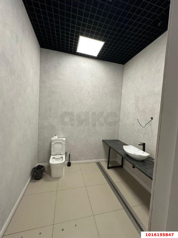 Фото №4: Офисное помещение 317&nbsp;м², 1/4&nbsp;эт. - Краснодар, Карасунский внутригородской округ, мкр. Хлопчато-бумажный Комбинат, ул. Уральская, 75/1