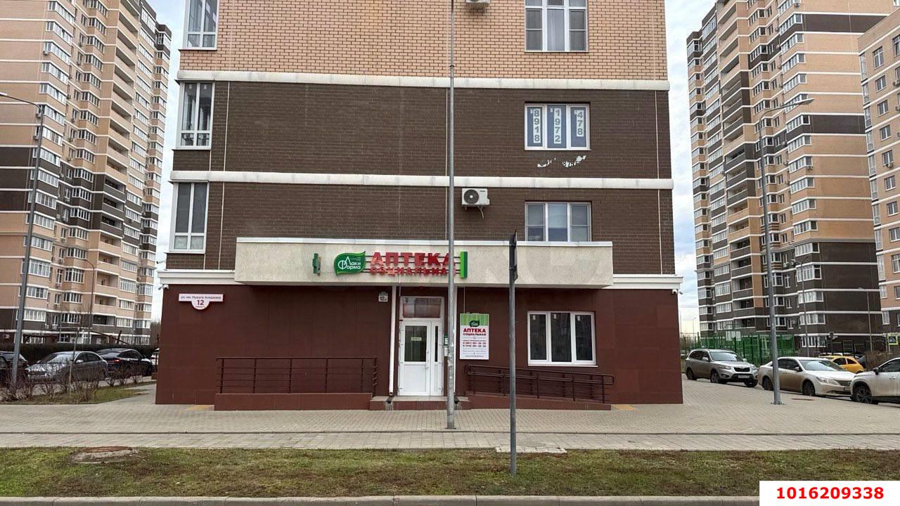 Фото №2: Торговое помещение 72&nbsp;м², 1/16&nbsp;эт. - Краснодар, Прикубанский внутригородской округ, мкр. ЖК Красная Площадь, ул. им. Мурата Ахеджака, 12к4