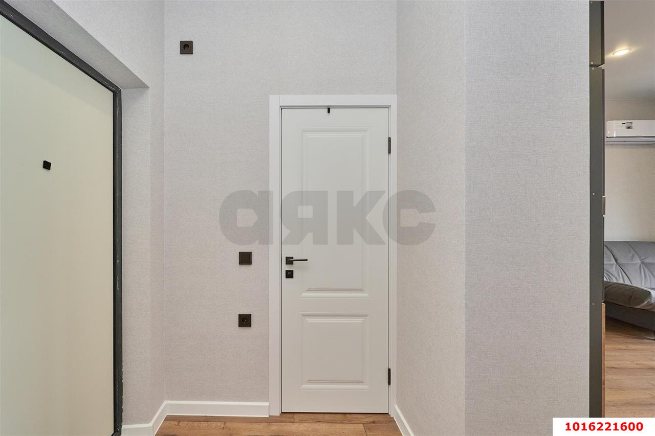 Фото №10: Студия 31&nbsp;м², 16/16&nbsp;эт. - Краснодар, Прикубанский внутригородской округ, мкр. ЖК Самолёт-6, ул. Ивана Беличенко, 92к3