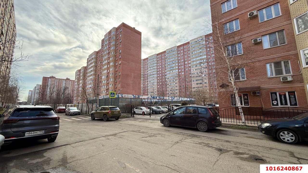 Фото №3: Торговое помещение 63&nbsp;м², 1/16&nbsp;эт. - Краснодар, Прикубанский внутригородской округ, Панорама, мкр. ЖК Панорама, ул. Восточно-Кругликовская, 28/2