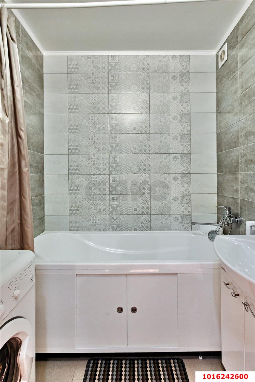 Фото №8: 2-комнатная квартира 60&nbsp;м², 7/9&nbsp;эт. - Яблоновский, ул. Гагарина, 192к4