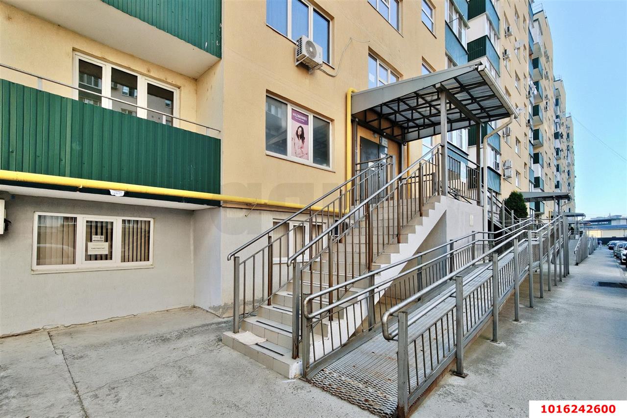 Фото №21: 2-комнатная квартира 60&nbsp;м², 7/9&nbsp;эт. - Яблоновский, ул. Гагарина, 192к4